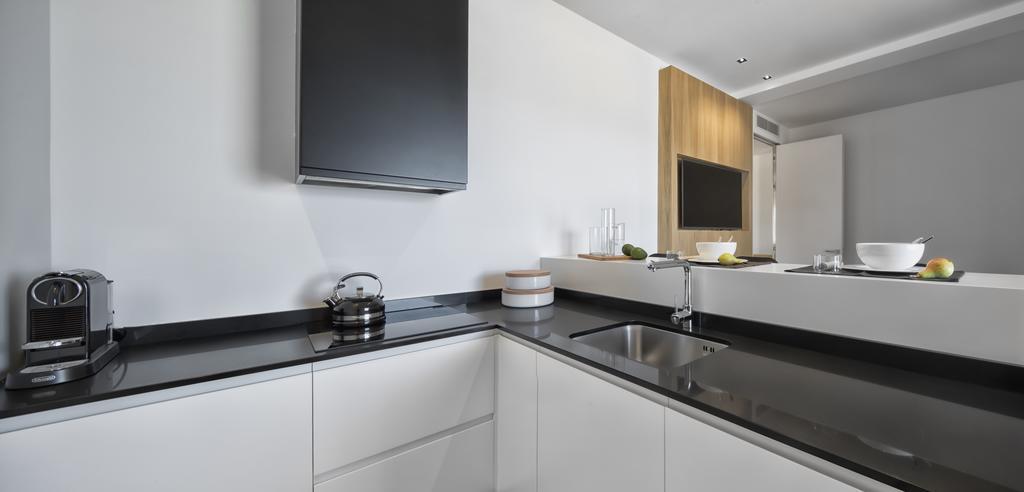 Luxury Suites Collection - Milano 33 Riccione Bagian luar foto
