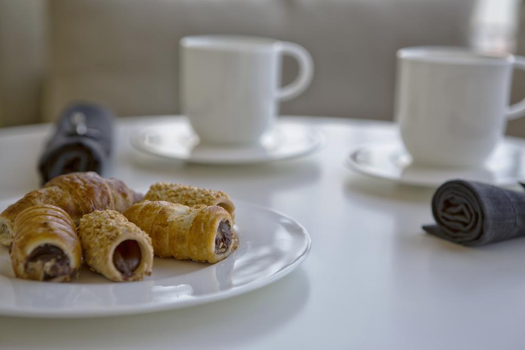 Luxury Suites Collection - Milano 33 Riccione Bagian luar foto