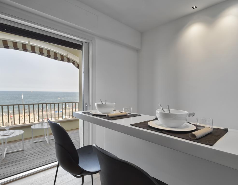 Luxury Suites Collection - Milano 33 Riccione Bagian luar foto