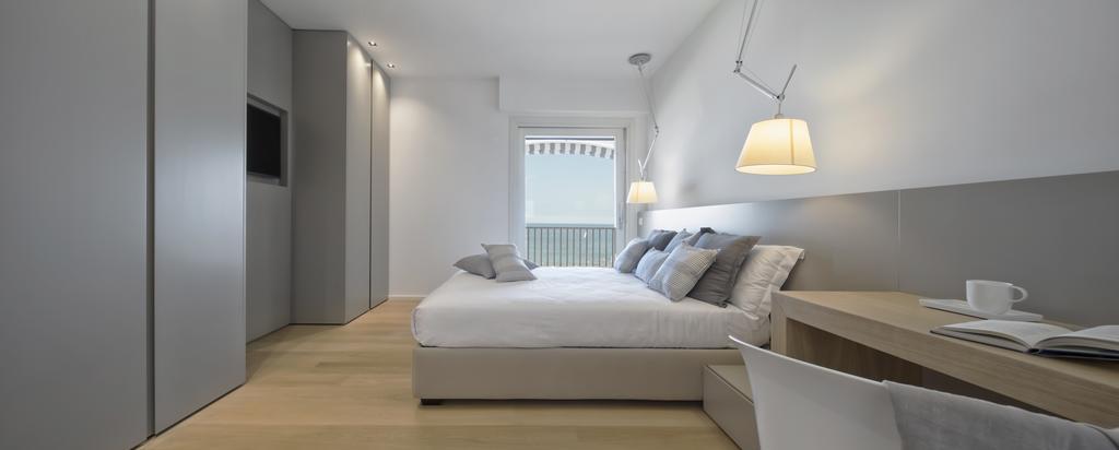 Luxury Suites Collection - Milano 33 Riccione Bagian luar foto